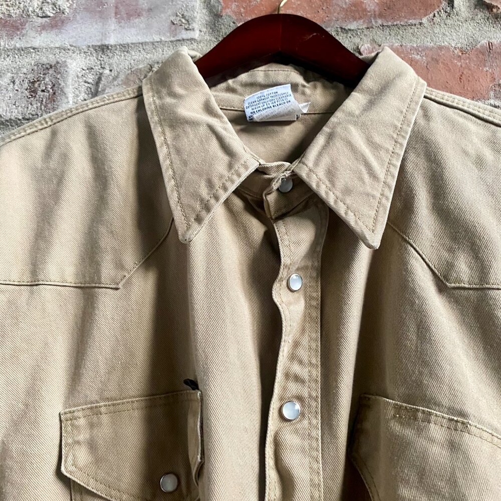 Indura Men's Workshirt: Flame Resistant, Long-Sleeve, Snap Closures,  Size 2XL.